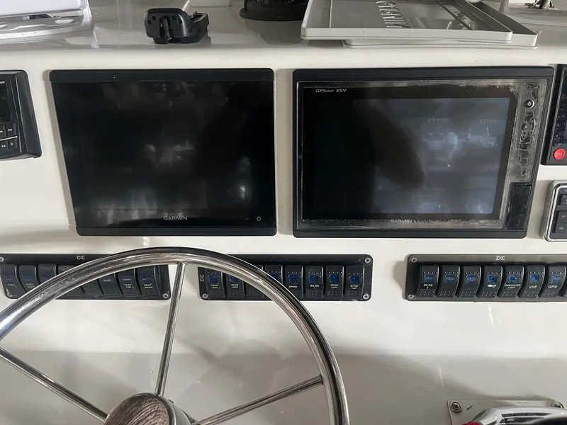 Slide: The Image of Custom Rainbow Runner 30 Open 1999 - 11