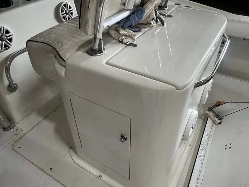 Slide: The Image of Custom Rainbow Runner 30 Open 1999 - 8