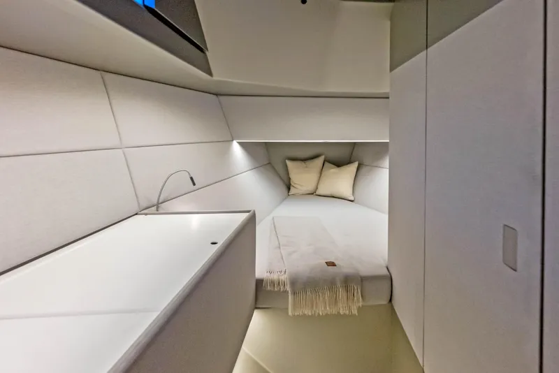 Slide: The Image of Wally WALLYTENDER43 2026 - 31