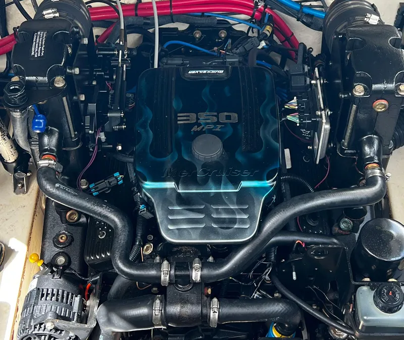 Slide: The Image of MerCruiser 350 engine in 2006 Sea Ray 260 Sundancer boat. - 8