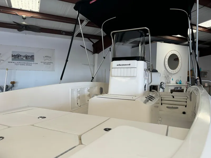 Slide: The Image of Bayliner Element F16 2018 - 5