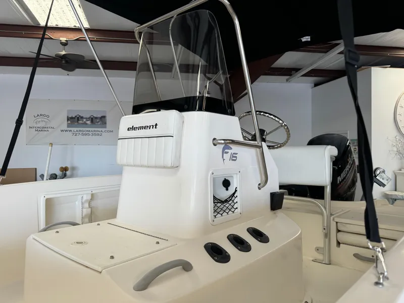 Slide: The Image of Bayliner Element F16 2018 - 7