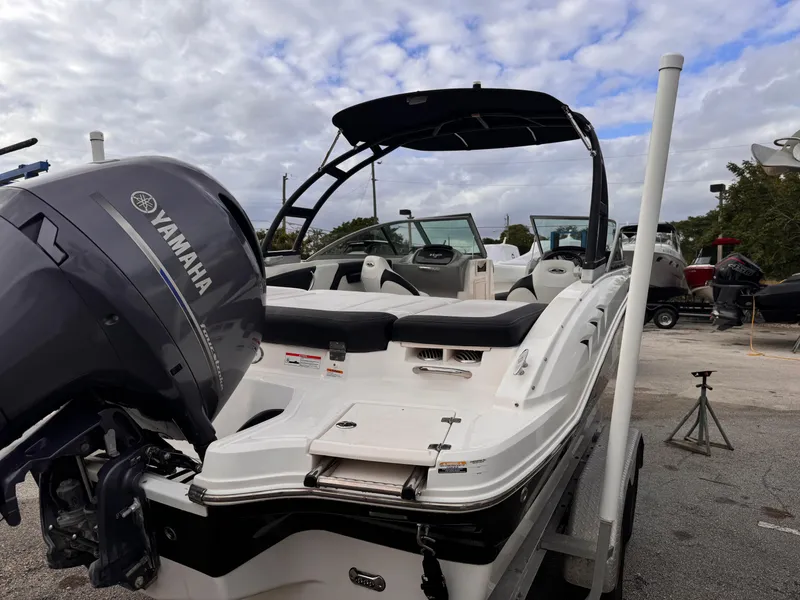 Slide: The Image of Chaparral 21 H2O Sport OB 2017 - 3