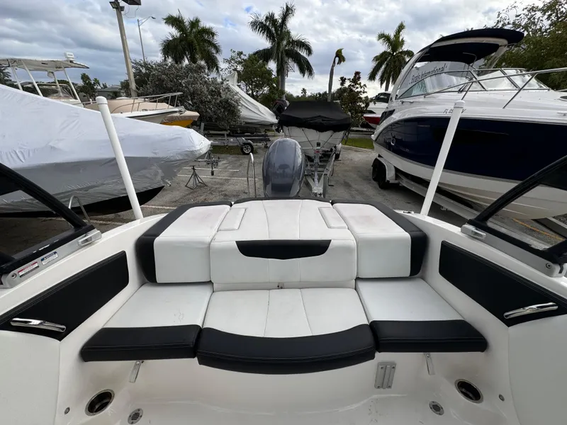 Slide: The Image of Chaparral 21 H2O Sport OB 2017 - 7