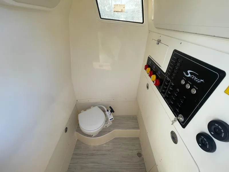 Slide: The Image of Scout 260 LXF 2025 - 11