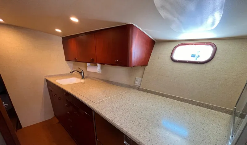 Slide: The Image of Rybovich 45 BIG BLUE - Galley Counters - 11