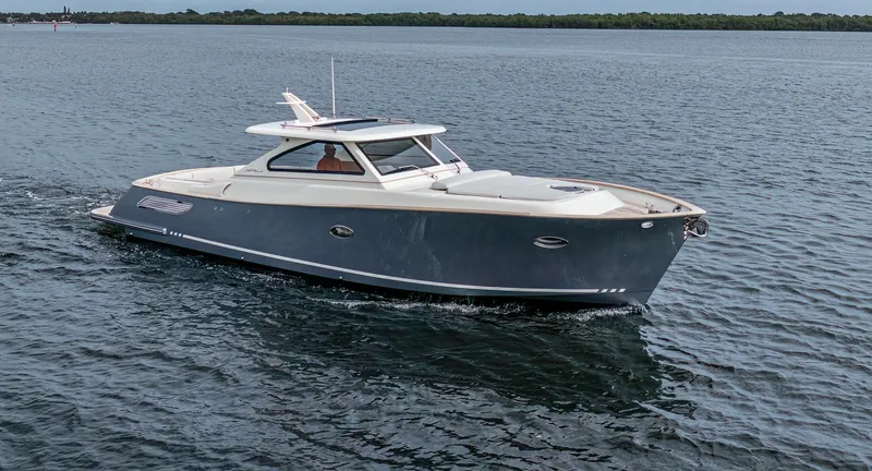 Slide: The Image of 2020 Gagliotta Lobster 35 cruising on calm waters. - 39