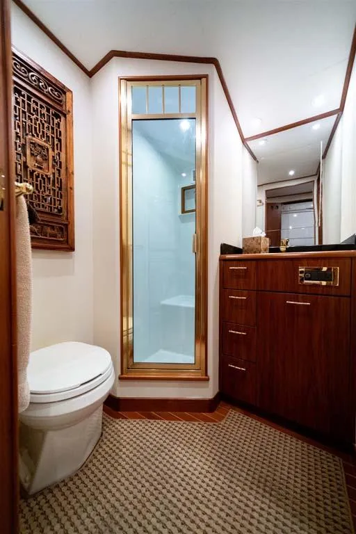 Slide: The Image of Private Full Head with Shower - 35