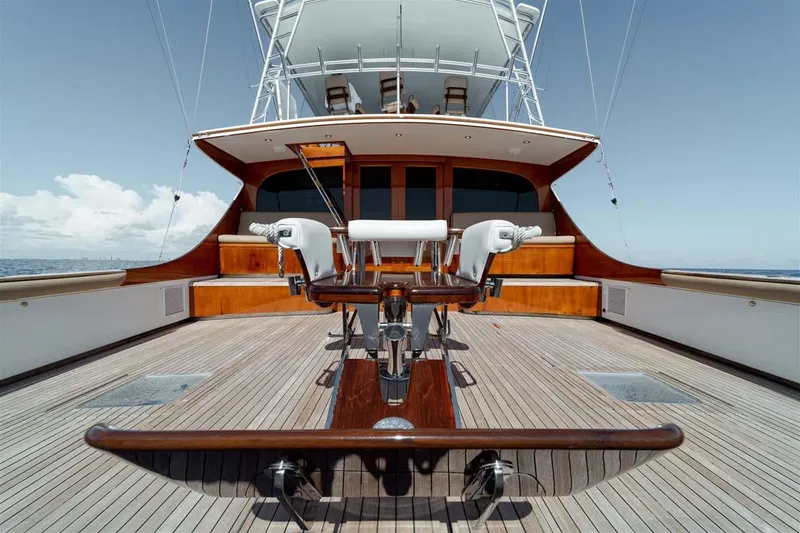 Slide: The Image of Blue Water Tuna Chair - 64