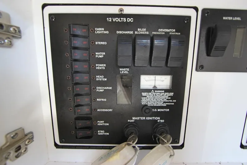 Slide: The Image of DC Electrical Panel In Salon - 29