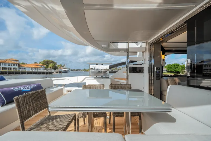 Slide: The Image of Azimut S8 2023 - 12