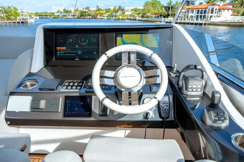 Slide: The Image of Azimut S8 2023 - 73