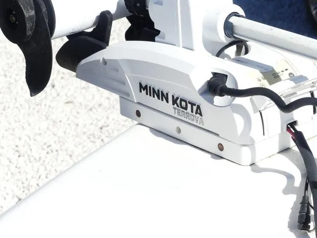 Slide: The Image of Minn Kota Terrova motor on 2021 Avenger Boats AV24. - 25