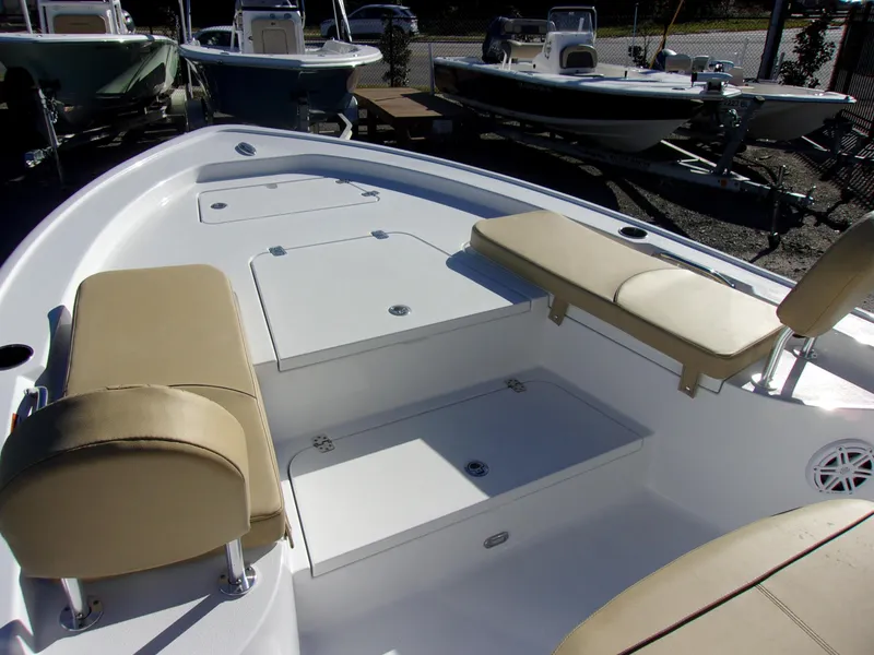 Slide: The Image of Sportsman Masters 227 Bay Boat 2025 - 19
