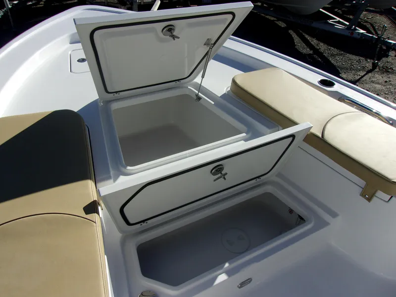 Slide: The Image of Sportsman Masters 227 Bay Boat 2025 - 8