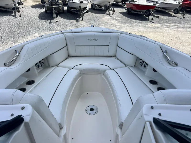 Slide: The Image of Sea Ray 270 SLX 2008 - 18