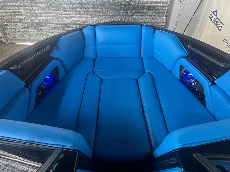 Slide: The Image of Moomba Craz 2025 - 35