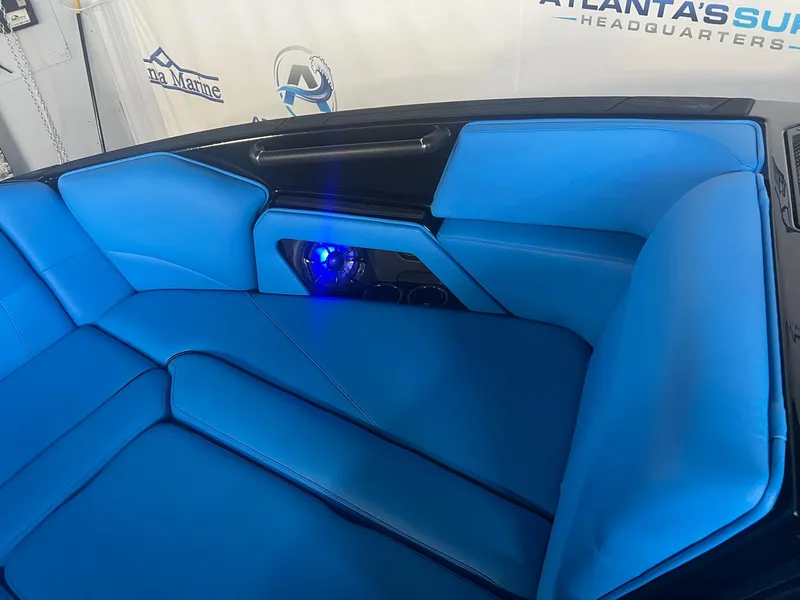 Slide: The Image of Moomba Craz 2025 - 38