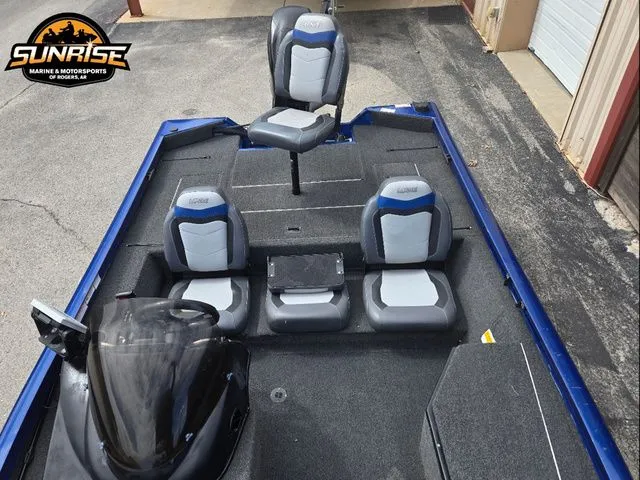 Slide: The Image of Lowe Stinger 175 2017 - 12