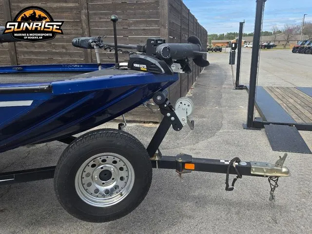 Slide: The Image of Lowe Stinger 175 2017 - 13