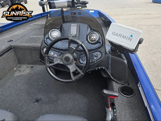 Slide: The Image of Lowe Stinger 175 2017 - 36