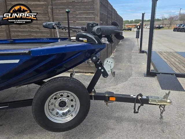 Slide: The Image of Lowe Stinger 175 2017 - 43