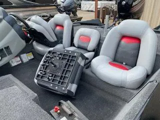 Slide: The Image of Tracker 195 TWX PRO TEAM 2016 - 3