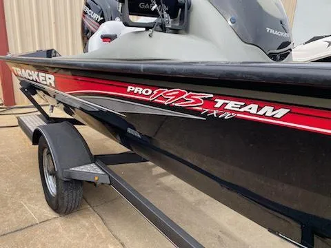 Slide: The Image of Tracker 195 TWX PRO TEAM 2016 - 9