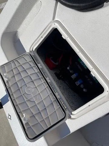 Slide: The Image of Sea Chaser EV180 Sea Skiff 2025 - 16