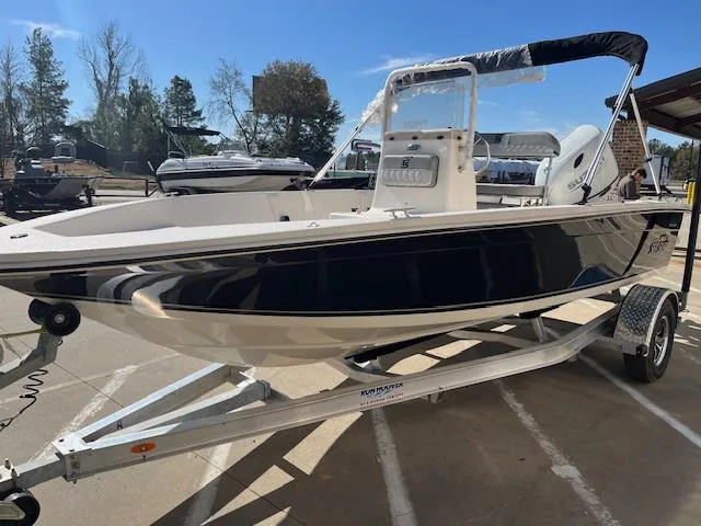 Slide: The Image of Sea Chaser EV180 Sea Skiff 2025 - 6