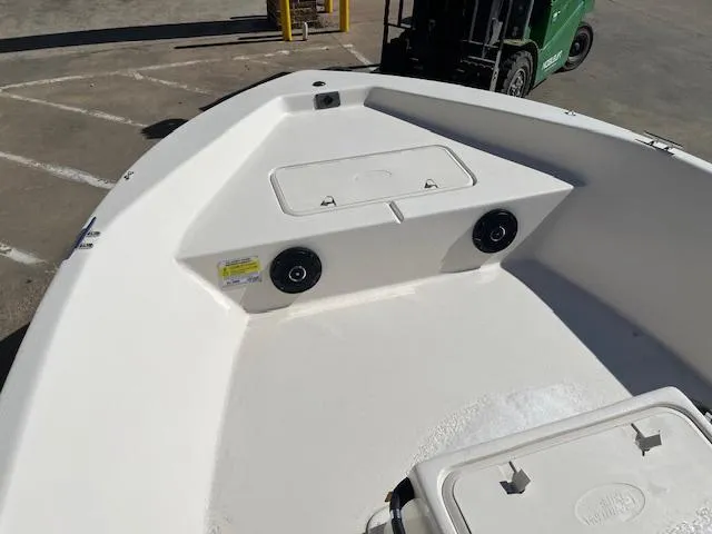 Slide: The Image of Sea Chaser EV180 Sea Skiff 2025 - 8