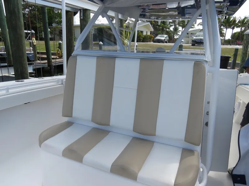 Slide: The Image of Forward seating front of helm - 18