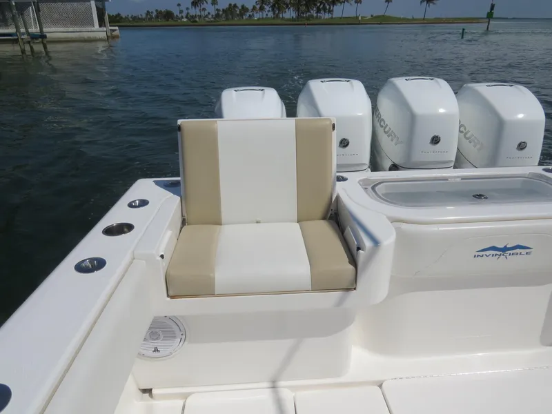 Slide: The Image of Aft seat - 35