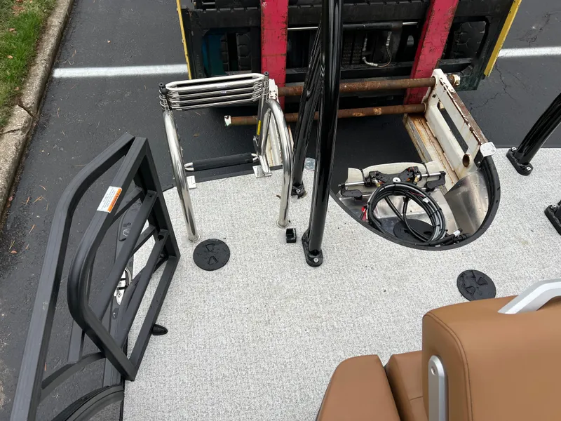 Slide: The Image of 2025 South Bay 523 ULE 3.0+ boat deck with seating and ladder. - 19