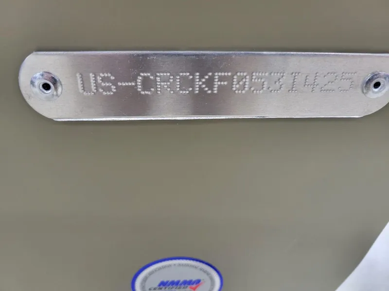 Slide: The Image of Crestliner 1800 Kodiak Tiller 2025 - 20