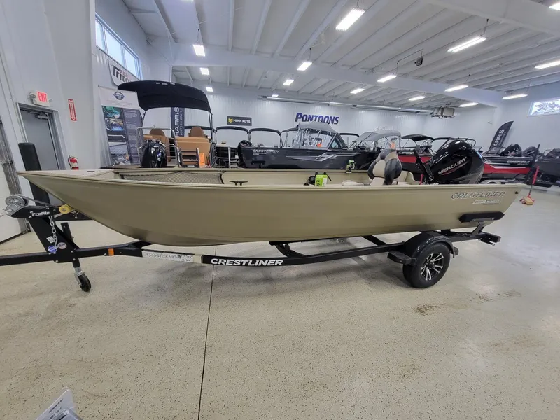 Slide: The Image of Crestliner 1800 Kodiak Tiller 2025 - 7