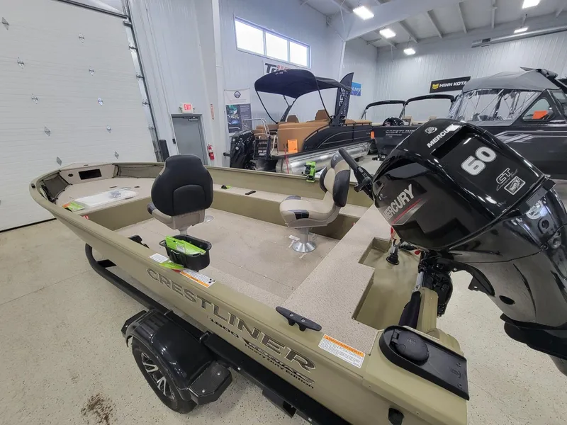 Slide: The Image of Crestliner 1800 Kodiak Tiller 2025 - 9