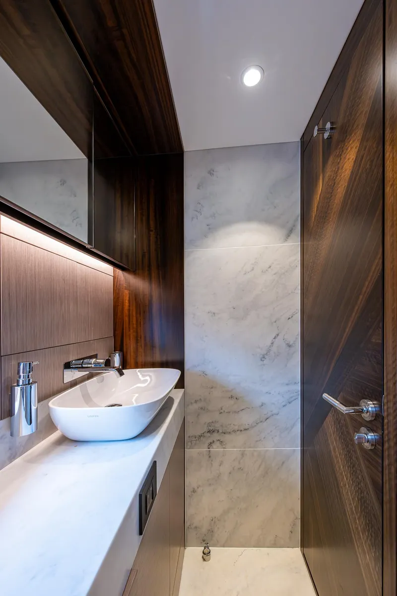 Slide: The Image of Sunseeker Manhattan 68 2022 - 92