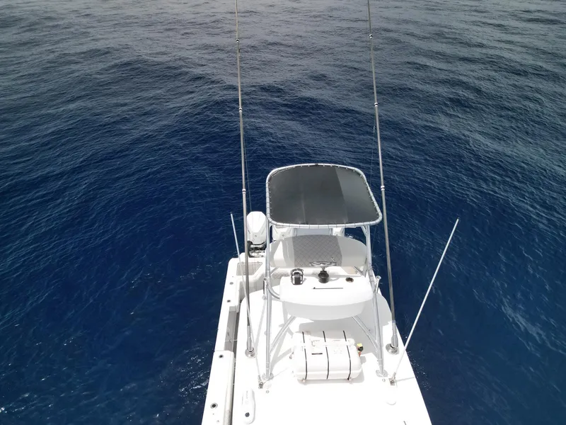 Slide: The Image of 2021 Front Runner 39 Center Console boat on open water. - 28