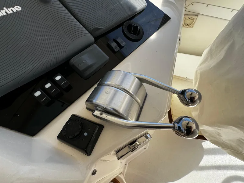 Slide: The Image of Ocean Yachts 48 CONVERTIBLE 1992 - 59