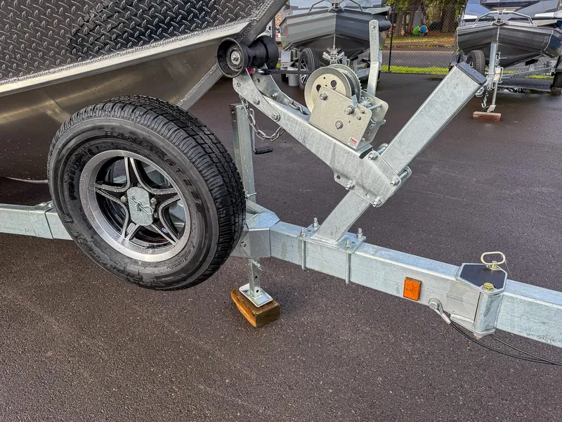 Slide: The Image of North River 22' Seahawk 2025 - 21