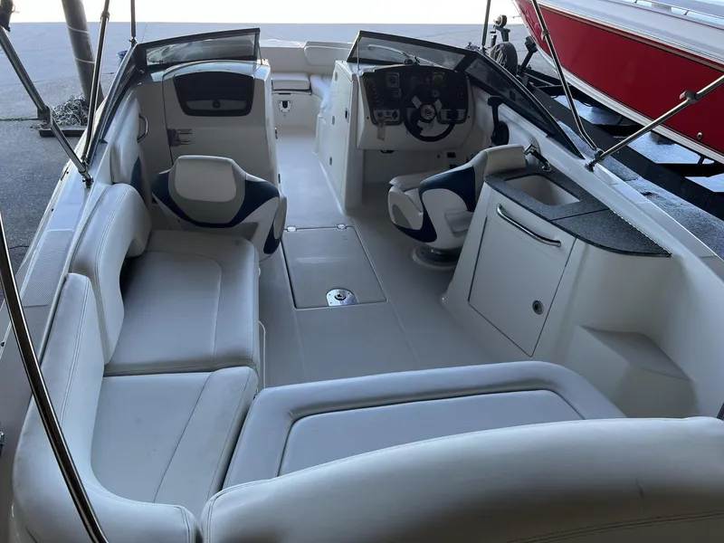 Slide: The Image of Chaparral 244 Sunesta 2009 - 25