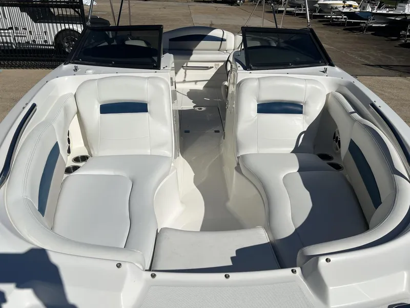 Slide: The Image of Chaparral 244 Sunesta 2009 - 5