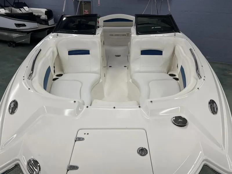 Slide: The Image of Chaparral 244 Sunesta 2009 - 8