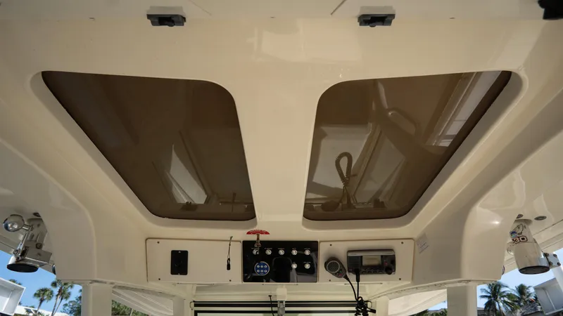 Slide: The Image of Scout 345 XSF 2012 - 56