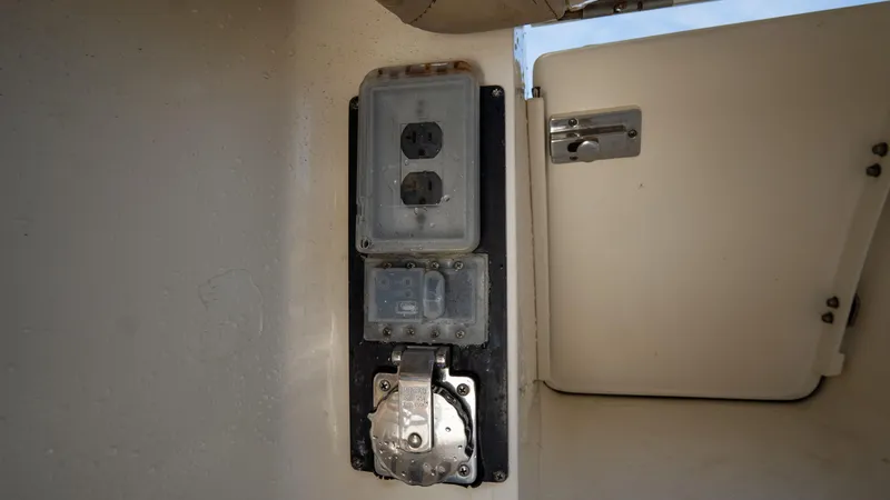 Slide: The Image of Scout 345 XSF 2012 - 74