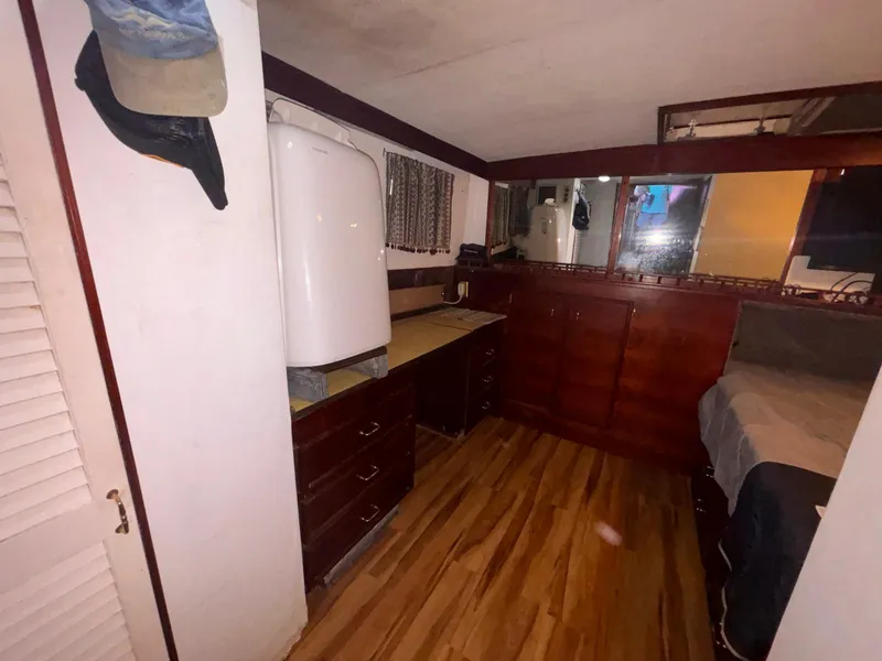 Slide: The Image of Ocean Yachts Trawler 42 + 2 1979 - 62