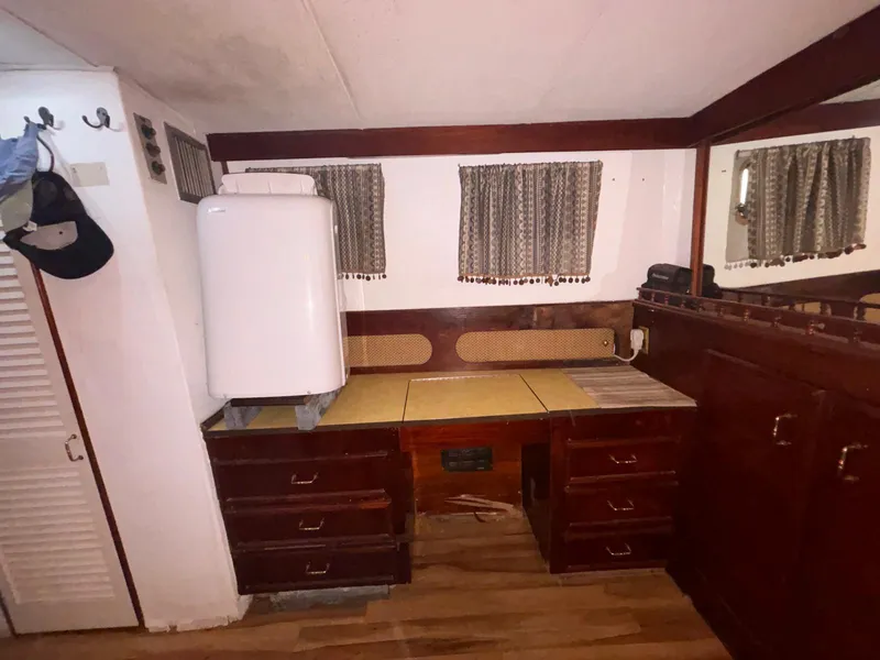 Slide: The Image of Ocean Yachts Trawler 42 + 2 1979 - 63