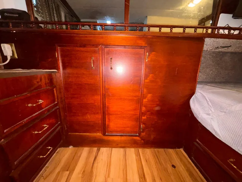 Slide: The Image of Ocean Yachts Trawler 42 + 2 1979 - 67