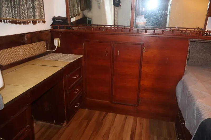 Slide: The Image of Ocean Yachts Trawler 42 + 2 1979 - 68